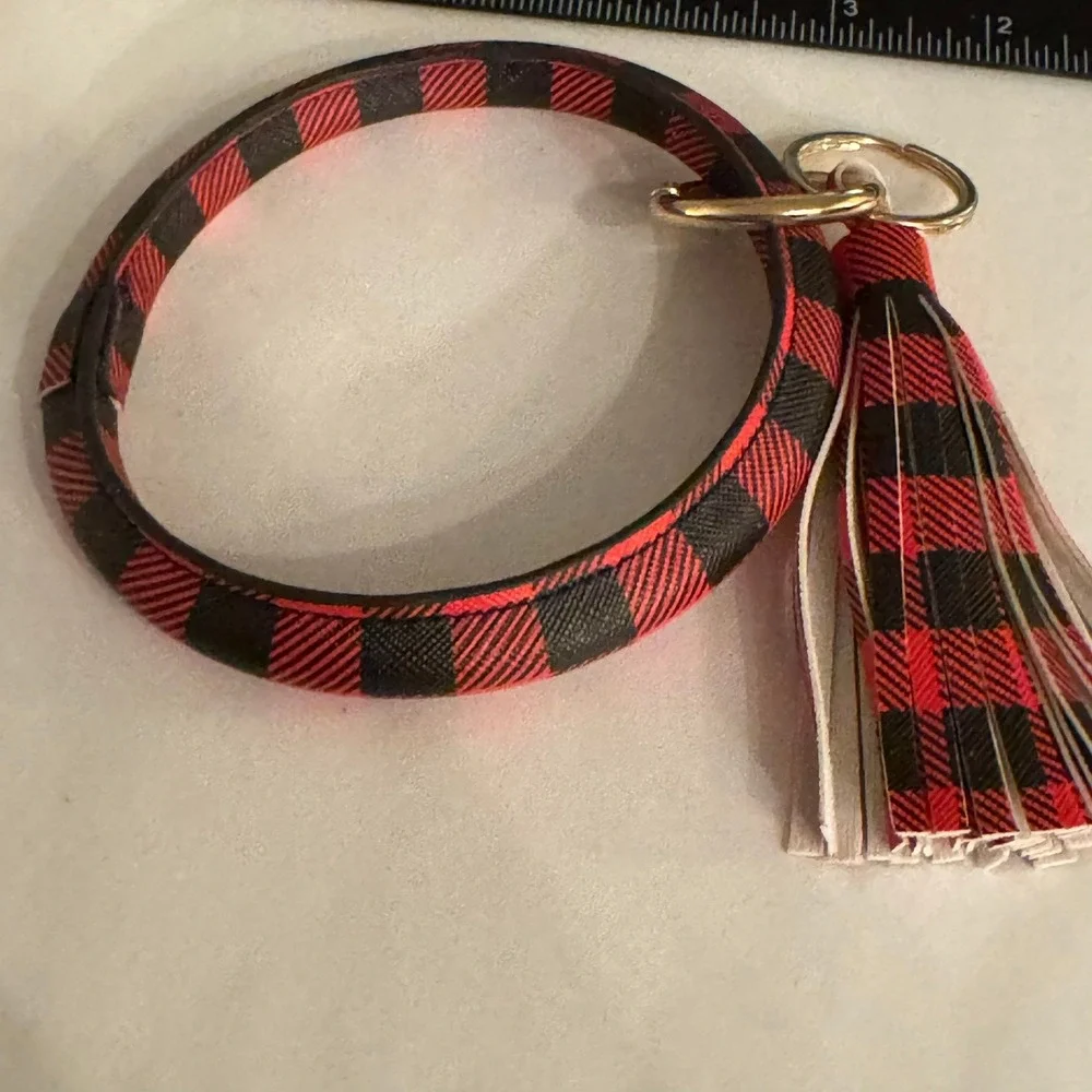 Buffalo Plaid Bangle Key‎ Ring Bracelet Keychain Tassel Red Black